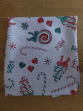 Cupcakes & Cashmere Candy Print Holiday Kitchen Tablecloth
